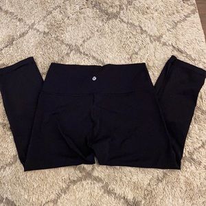 LuluLemon Wunder Under Cropped Legging